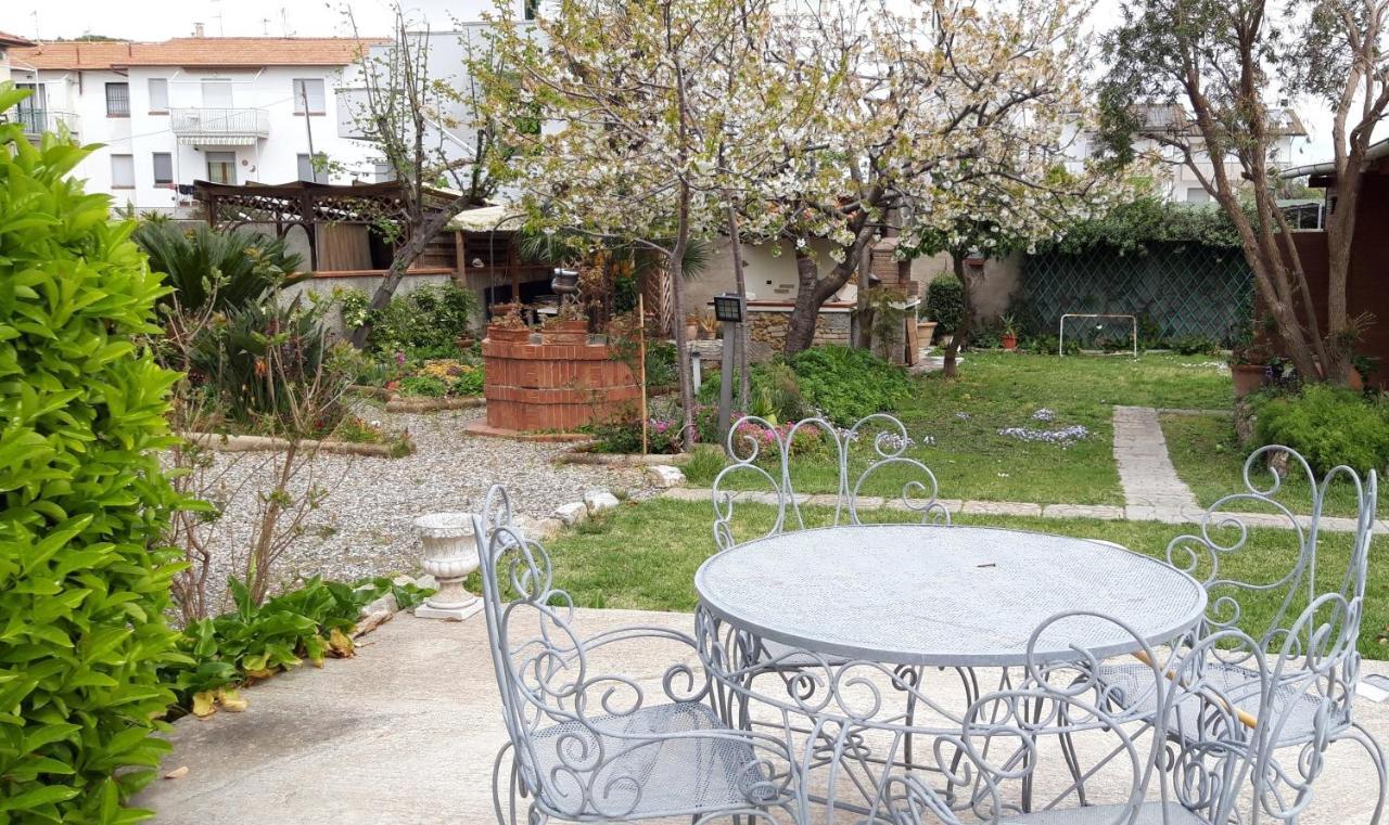 ואדה Room Garden מראה חיצוני תמונה